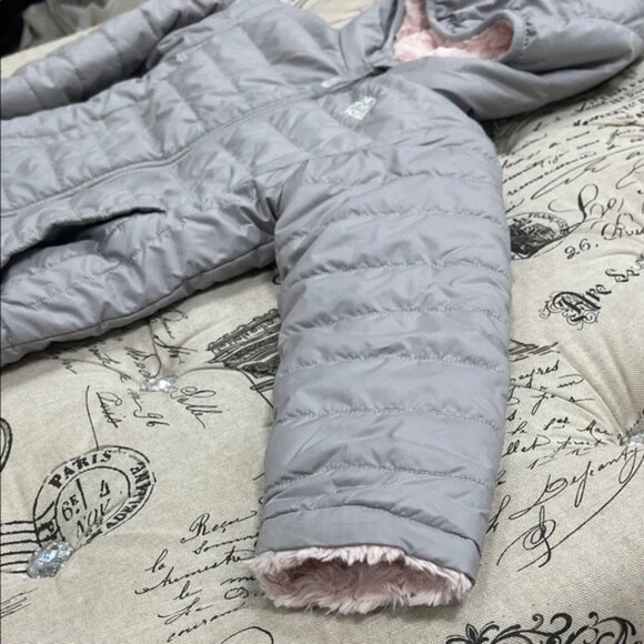 The North Face Girls Mossbud Swirl Reversible Jacket - Picture 5 of 13